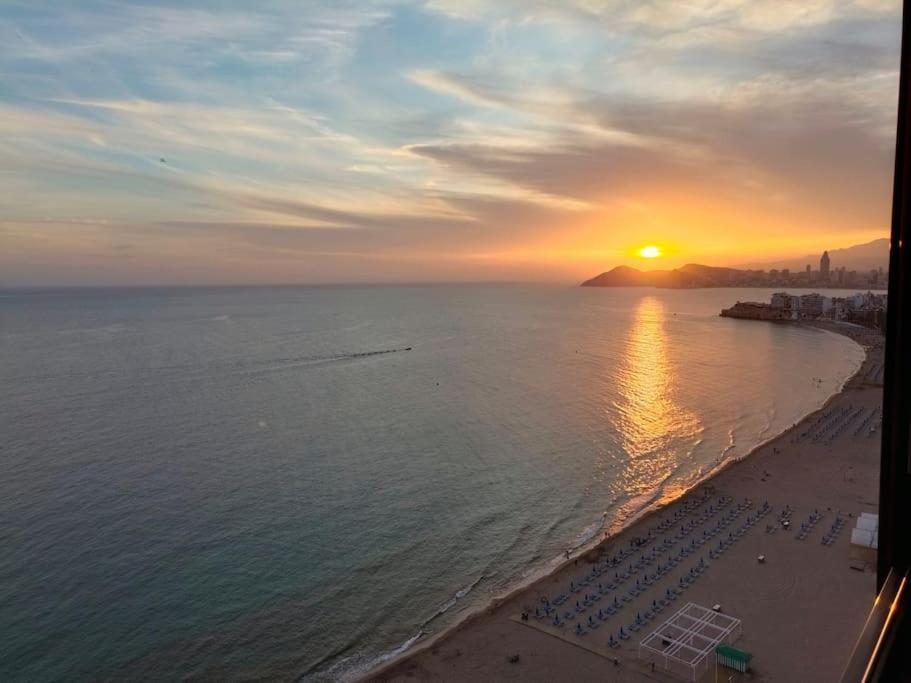 Appartement Estupendo Apartamento En Planta 22. 1ª Linea. à Benidorm Extérieur photo