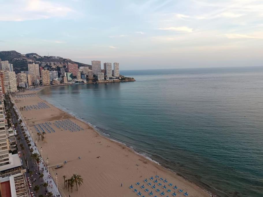Appartement Estupendo Apartamento En Planta 22. 1ª Linea. à Benidorm Extérieur photo